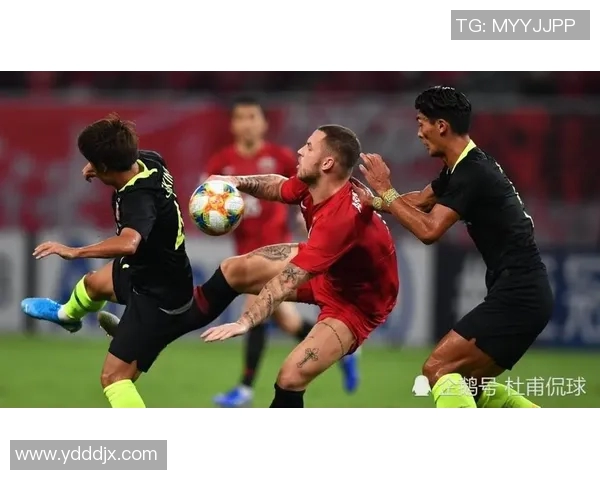 全北现代与上海上港的精彩对决在CCTV直播中全景呈现